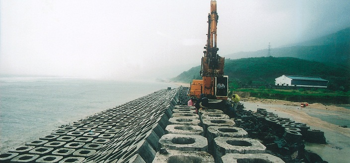 Kè chắn sóng Ninh Thủy, Nha Trang